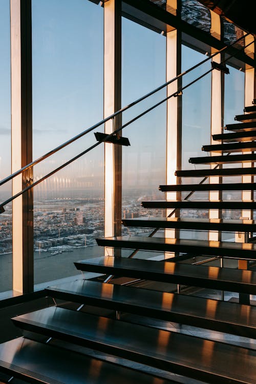 Glass Governor of Atlanta Revolutionizes Business and Home Office Spaces with Custom Glass and Mirror Services